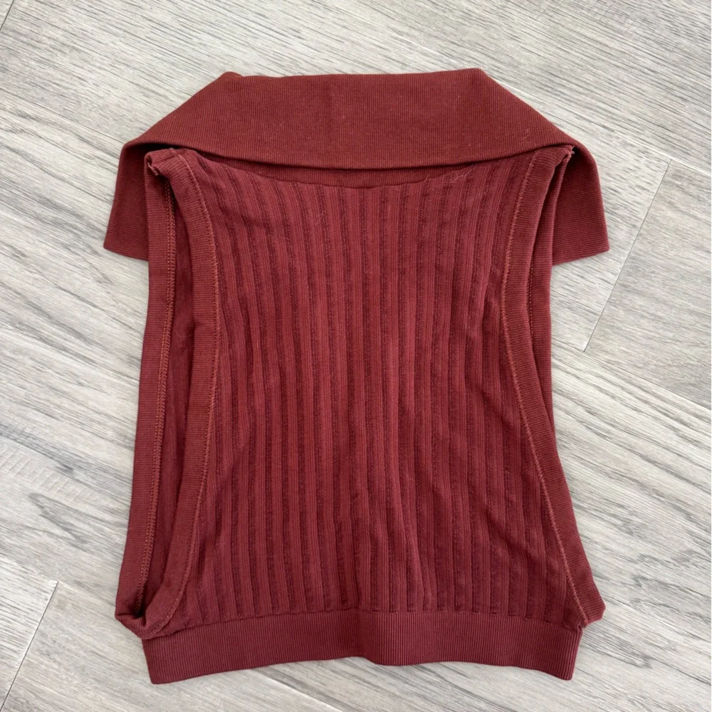 Urban Outfitters Cropped Tank Top - Picture 2 of 4